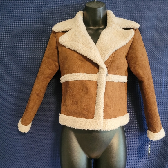 art class Other - CLOSET CLEAROUT! Art Class Tan Sherpa Jacket NWT
